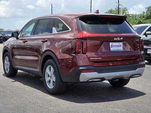 2025 Kia Sorento LX