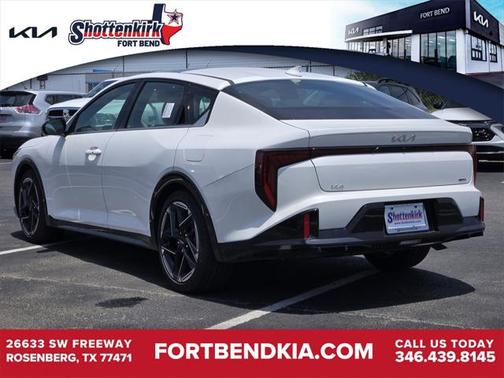 2025 Kia K4 GT-Line