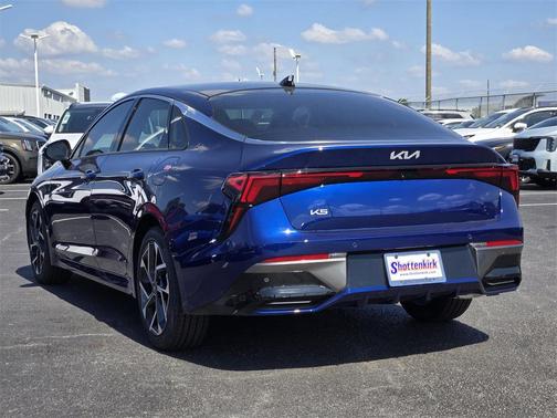 2026 Kia K5 EX