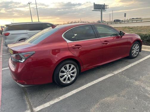 2016 Lexus GS 200t 200t