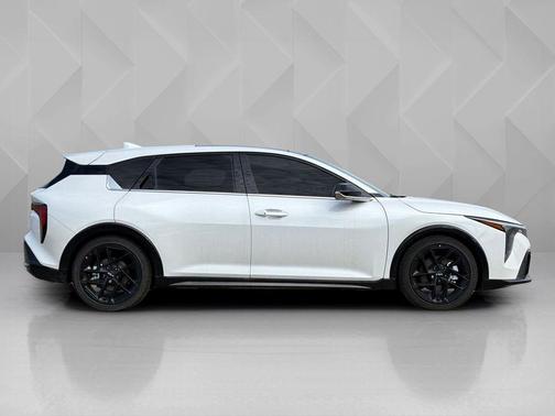 Snow White Pearl 2026 Kia K4 GT-Line Turbo
