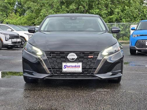 2023 Nissan Altima SR FWD