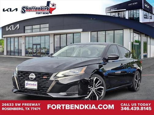 2023 Nissan Altima SR FWD
