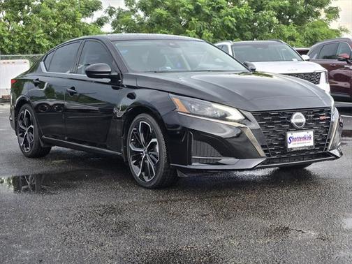 2023 Nissan Altima SR FWD