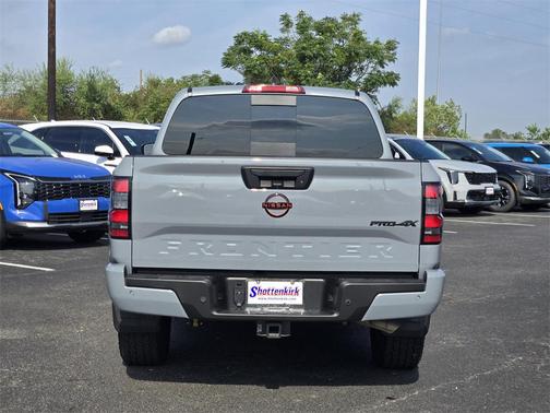 2023 Nissan Frontier PRO-4X
