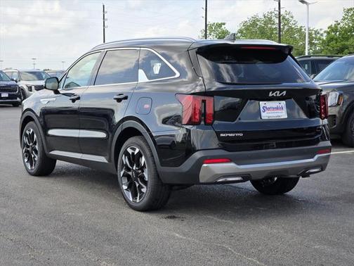 2025 Kia Sorento EX
