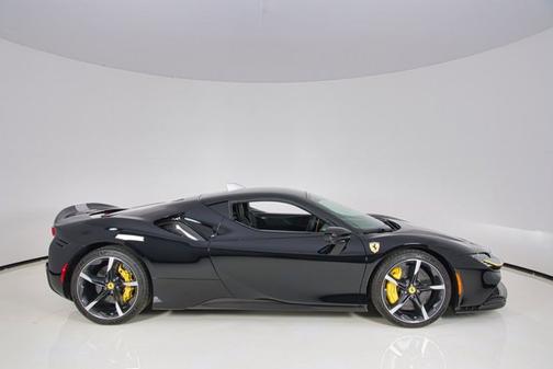 2022 Ferrari SF90 Stradale .