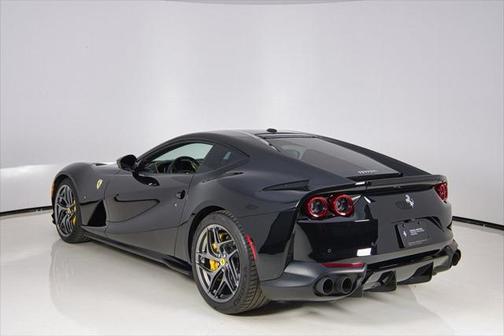 2020 Ferrari 812 Superfast Base