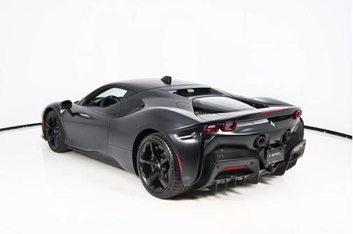Nero Opaco 2023 Ferrari SF90 Stradale .