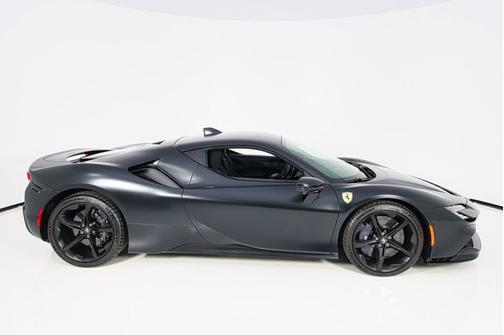 Nero Opaco 2023 Ferrari SF90 Stradale .
