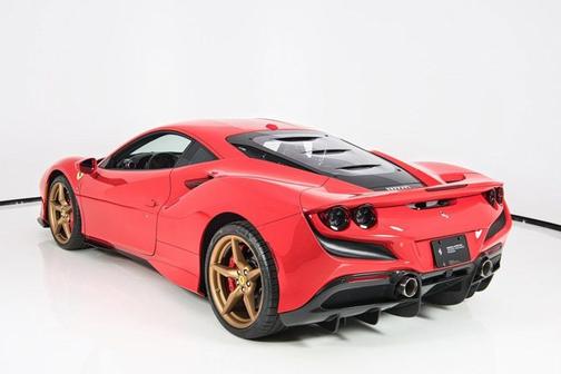 2022 Ferrari F8 Tributo .