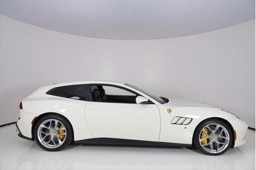 2020 Ferrari GTC4Lusso T