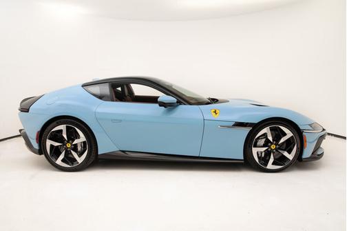 Azzurro La Plata 2025 Ferrari 12Cilindri .