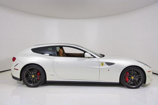 2015 Ferrari FF .