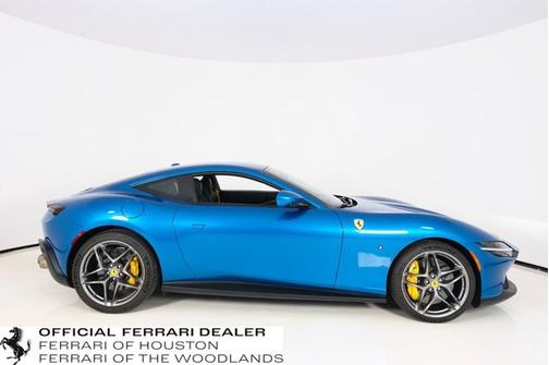 2021 Ferrari Roma .