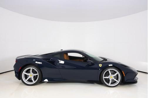 2022 Ferrari F8 Tributo .