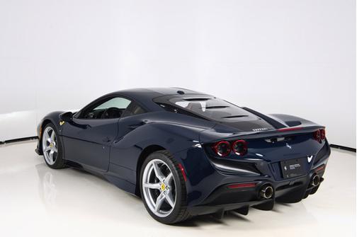 2022 Ferrari F8 Tributo .