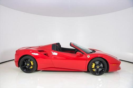 2018 Ferrari 488 Spider Base