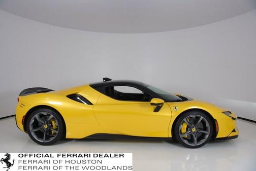 2022 Ferrari SF90 Stradale .