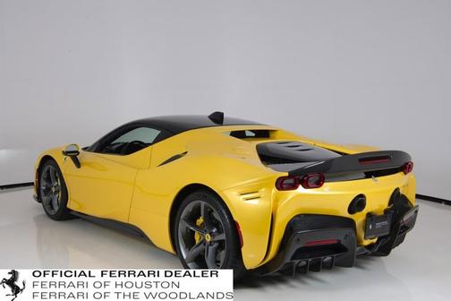 2022 Ferrari SF90 Stradale .