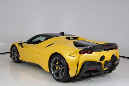 2022 Ferrari SF90 Stradale .