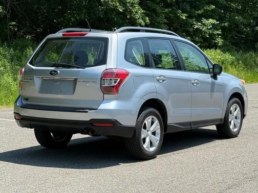 Silver 2015 Subaru Forester 2.5i Premium