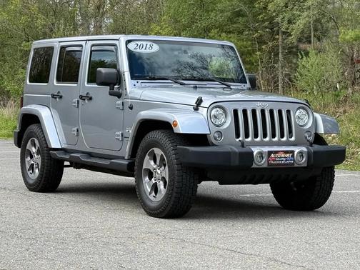 Silver 2018 Jeep Wrangler JK Unlimited Sahara
