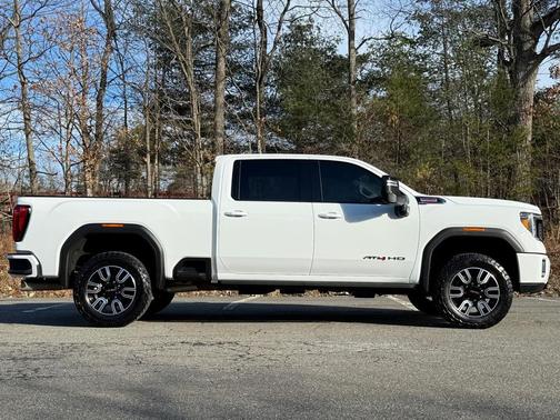 2021 GMC Sierra 2500 AT4