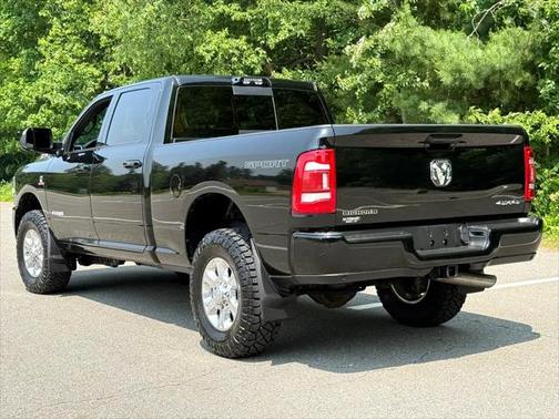 2021 RAM 2500 Big Horn Crew Cab 4x4 6'4' Box