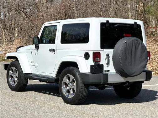 2018 Jeep Wrangler JK Sahara