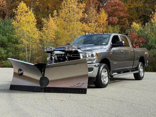 2021 RAM 2500 Tradesman Crew Cab 4x4 6'4' Box