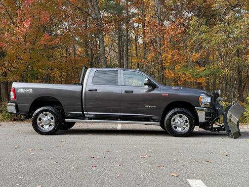 2021 RAM 2500 Tradesman Crew Cab 4x4 6'4' Box