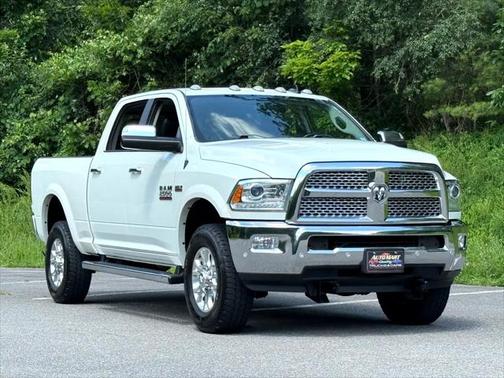 2018 RAM 2500 Laramie Crew Cab 4x4 6'4' Box