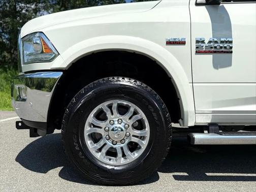 2018 RAM 2500 Laramie Crew Cab 4x4 6'4' Box