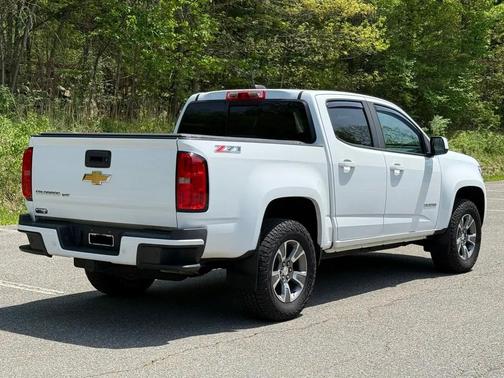 White 2019 Chevrolet Colorado Z71