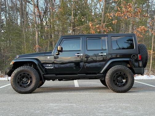 2017 Jeep Wrangler Unlimited Sahara