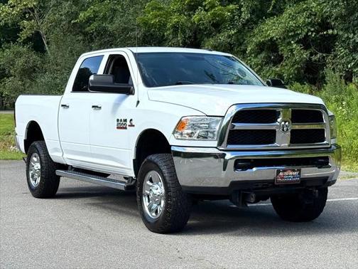 2018 RAM 2500 SLT Crew Cab 4x4 6'4' Box
