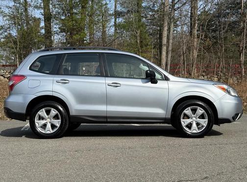 Silver 2015 Subaru Forester 2.5i