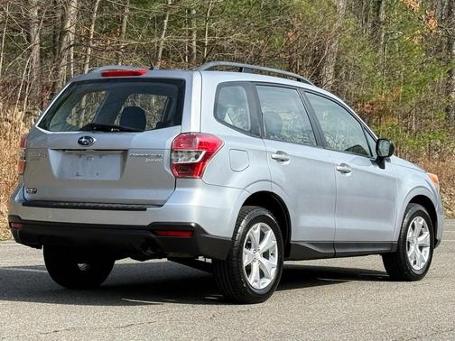 Silver 2015 Subaru Forester 2.5i