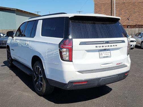 2021 Chevrolet Suburban RST