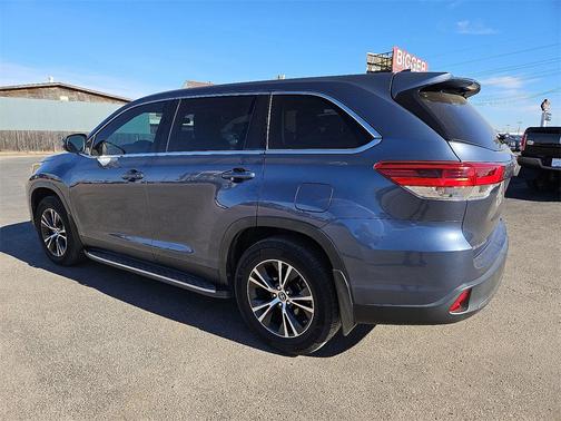 2019 Toyota Highlander LE Plus
