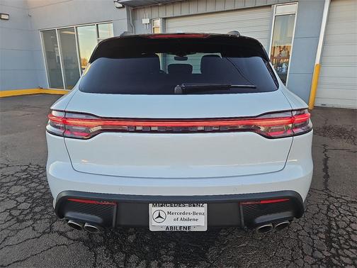 2022 Porsche Macan S