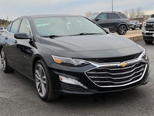 2022 Chevrolet Malibu FWD LT