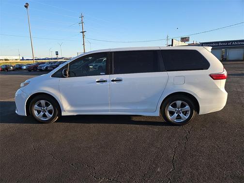 2018 Toyota Sienna SE