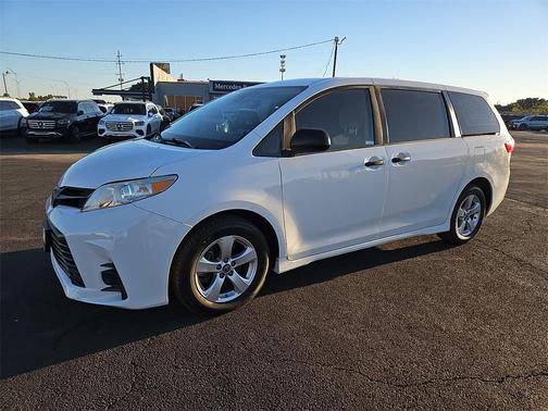 2018 Toyota Sienna SE