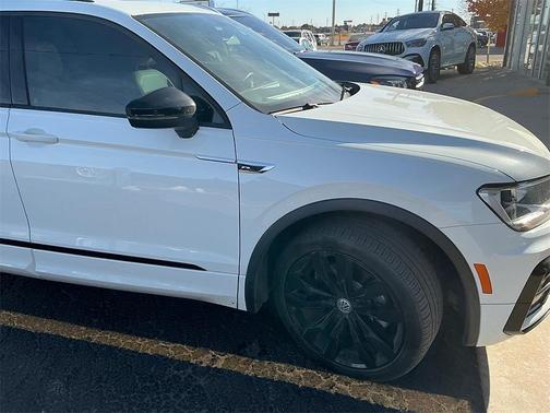 2021 Volkswagen Tiguan 2.0T SE R-Line Black 4MOTION