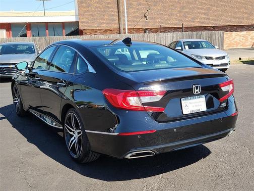 2022 Honda Accord Touring 2.0T
