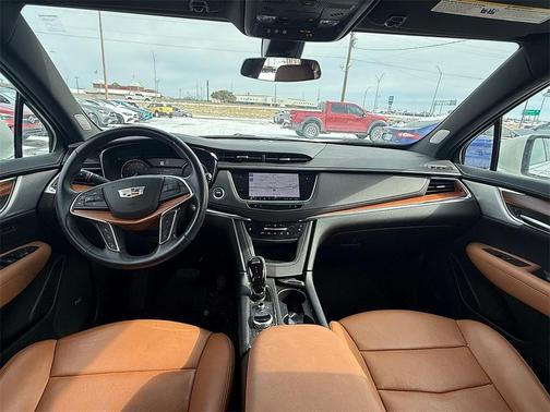 2022 Cadillac XT5 Premium Luxury