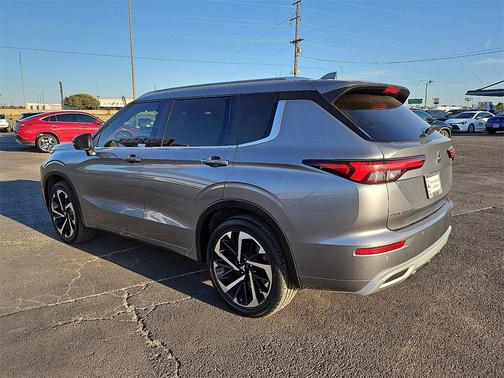 2022 Mitsubishi Outlander SEL Special Edition 2WD