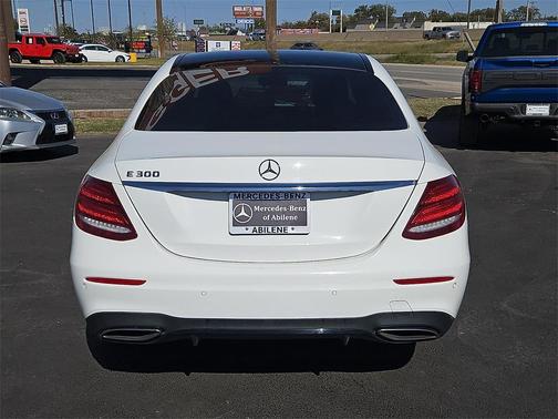 2018 Mercedes-Benz E-Class E 300